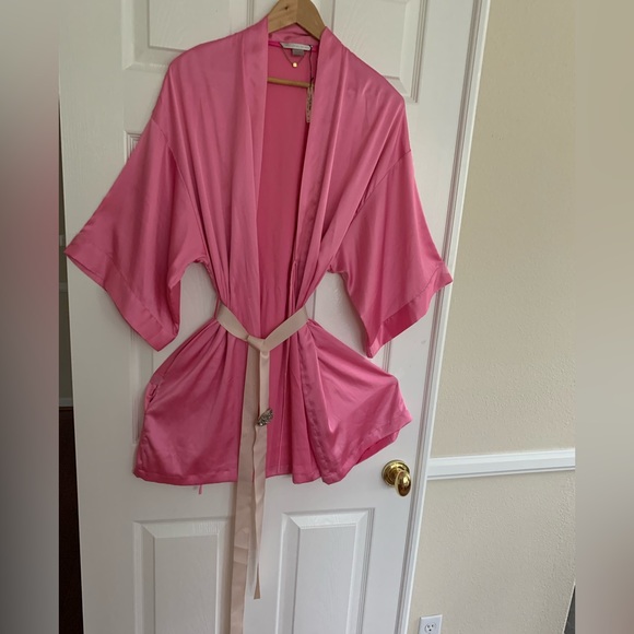 NWT Victoria’s Secret Silk Mini Robe: Pink with Cream Belt & Beaded Buckle M/L - Picture 3 of 16